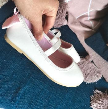 chaussures / sandales fille en pointure 27