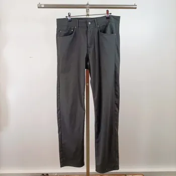 Pantalon droit noir IZAC taille 42 en polyester viscose lycra élégant A1524