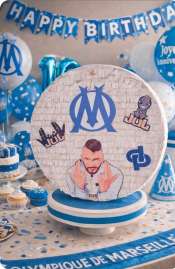 Pinatas anniversaire om jul