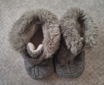 Petit chaussons fourrés bébé