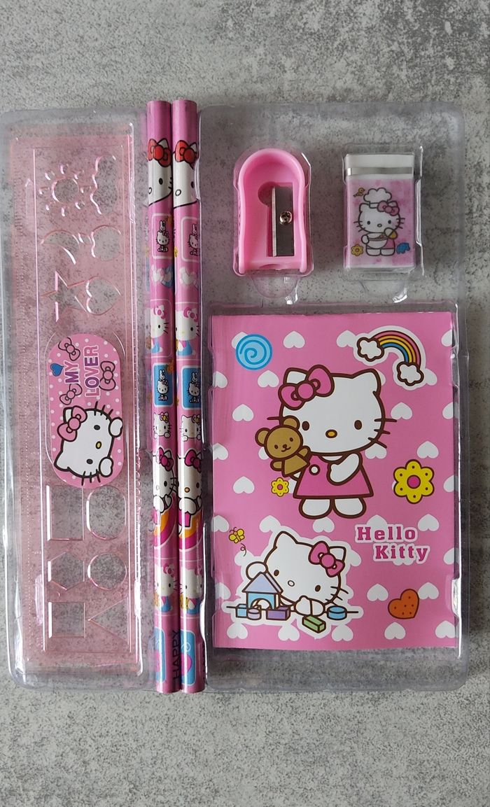 Ensemble papeterie Hello Kitty - photo numéro 2