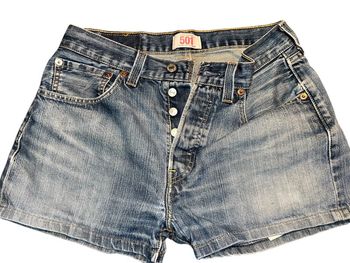 Short en jean#levi’s#coupe 501 taille 31x34