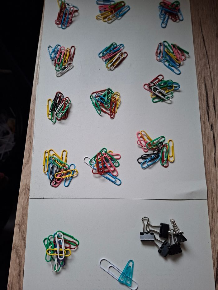 Lot 130 trombones colorés - photo numéro 2