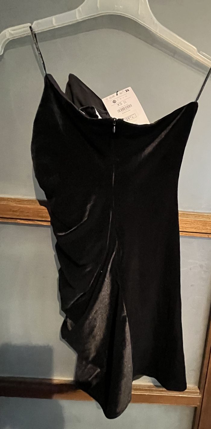 Robe noire soirée (XS - 34) Bershka - photo numéro 2