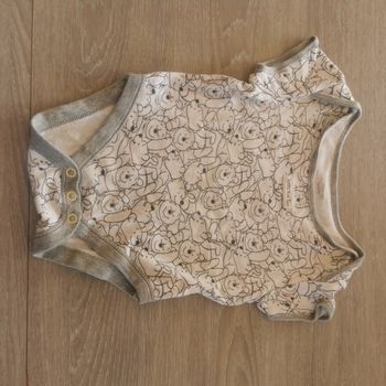 Bodie Winnie l'ourson taille 6-9 mois Disney baby