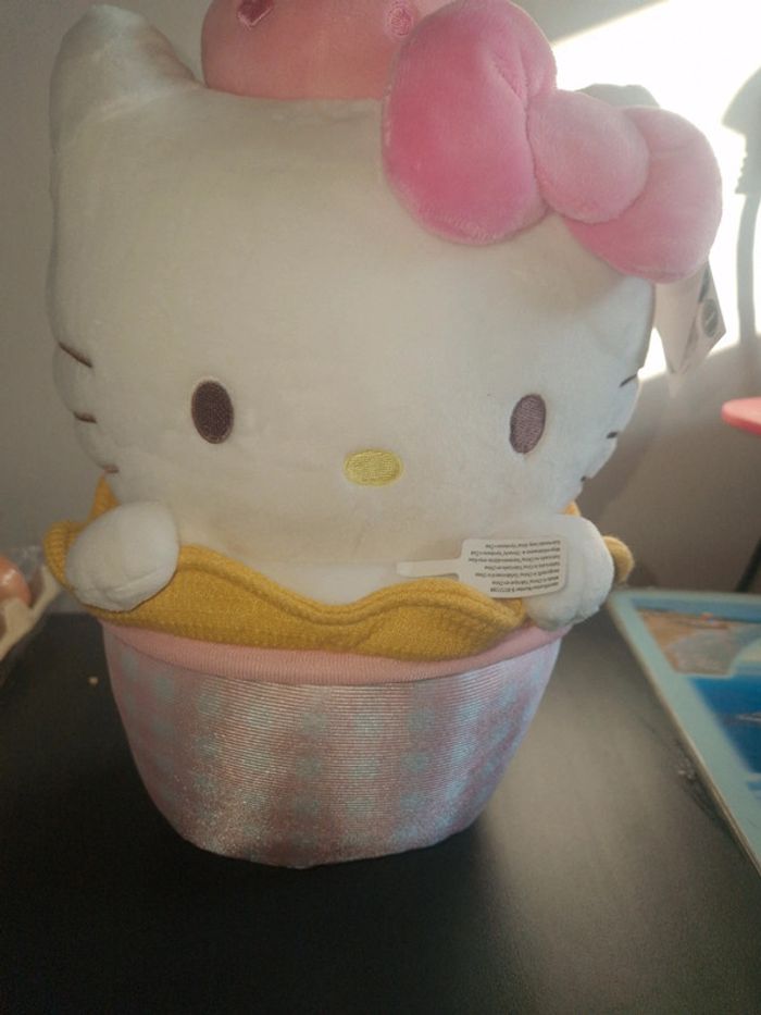 Peluche hello kitty - photo numéro 3