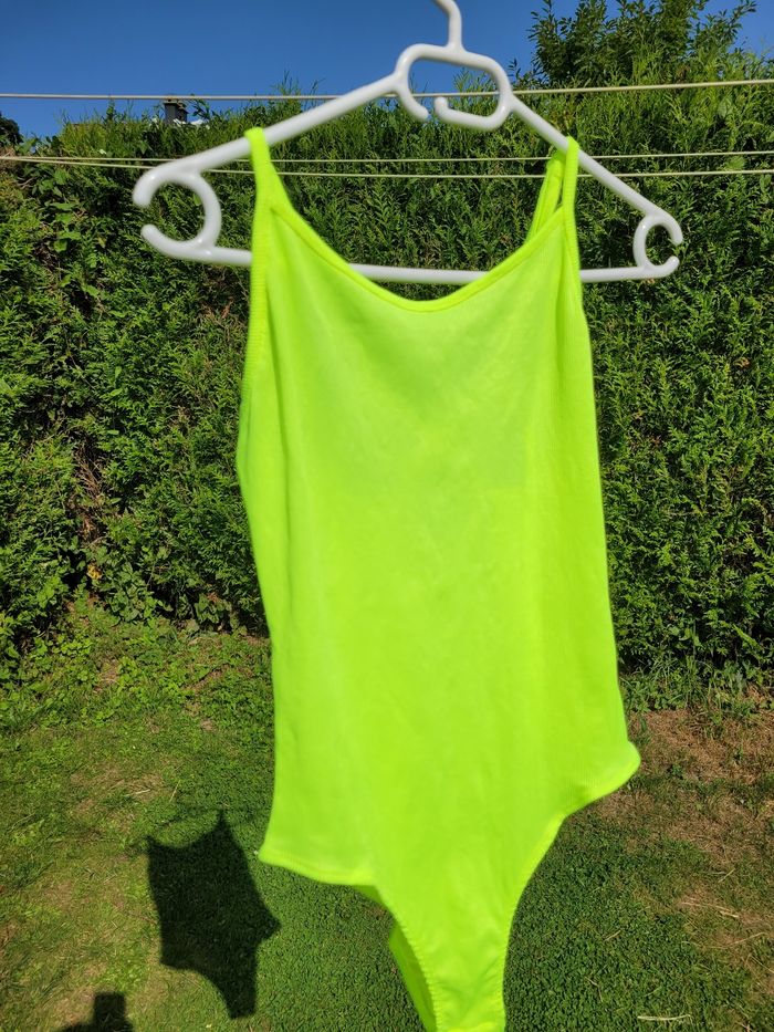 Body jaune fluo