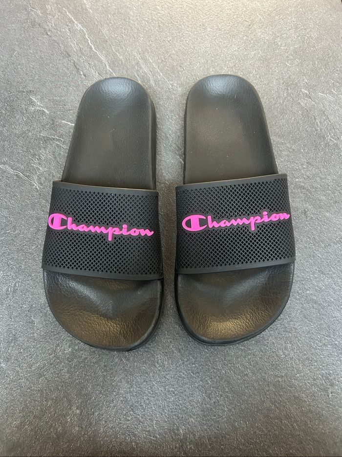 Claquettes Champion taille 40 1/2 -41 - photo numéro 2
