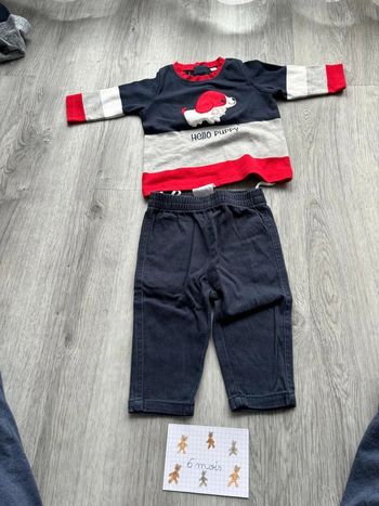 Ensemble taille 6 mois.