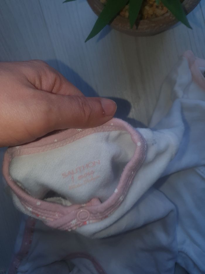 4 pyjamas fille et 1 body - photo numéro 3