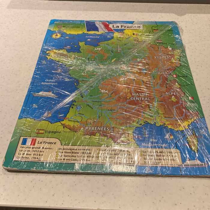 Puzzle la France 29 x 36 cm