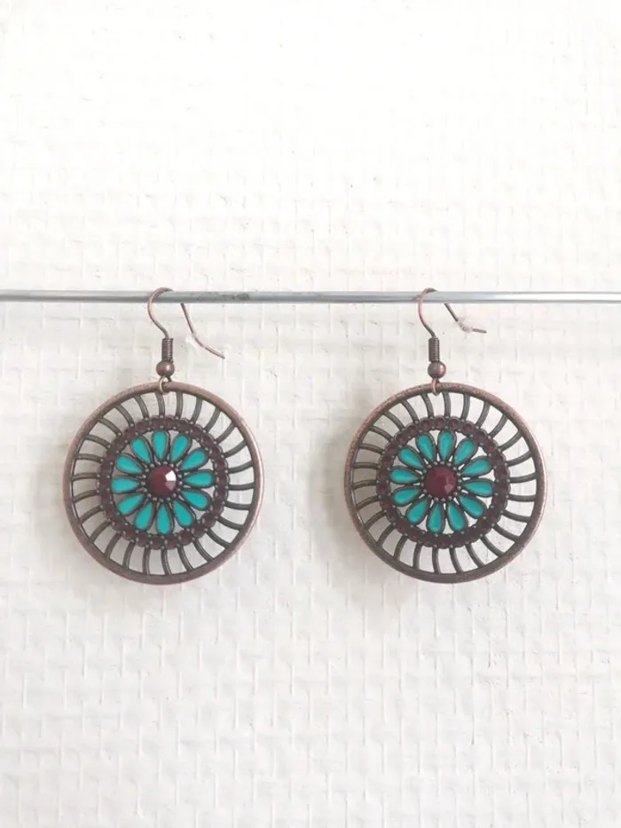 Paire de boucles d'oreilles en alliage motif floral