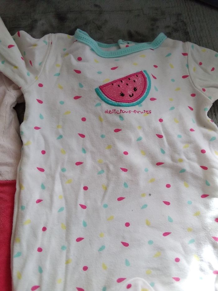 2 grenouillères 6 mois - photo numéro 3