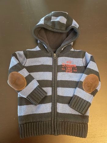Gilet chaud avec capuche  3/4 ans