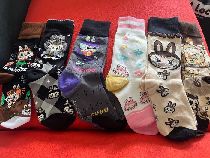 Chaussettes labubu