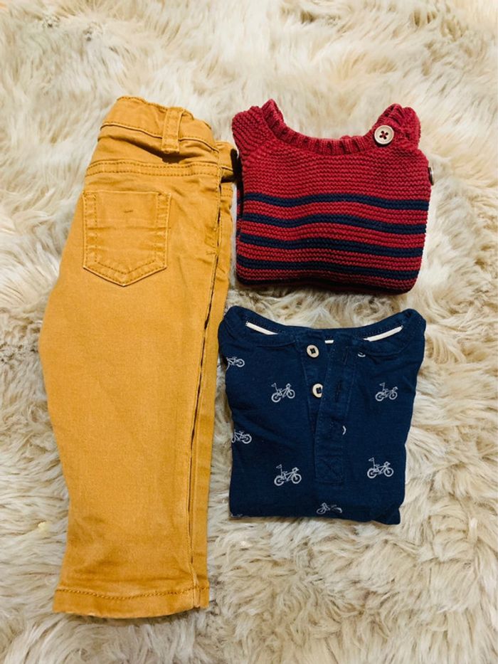 Lot de vêtements garçons : Pantalon t-shirt pull - photo numéro 3
