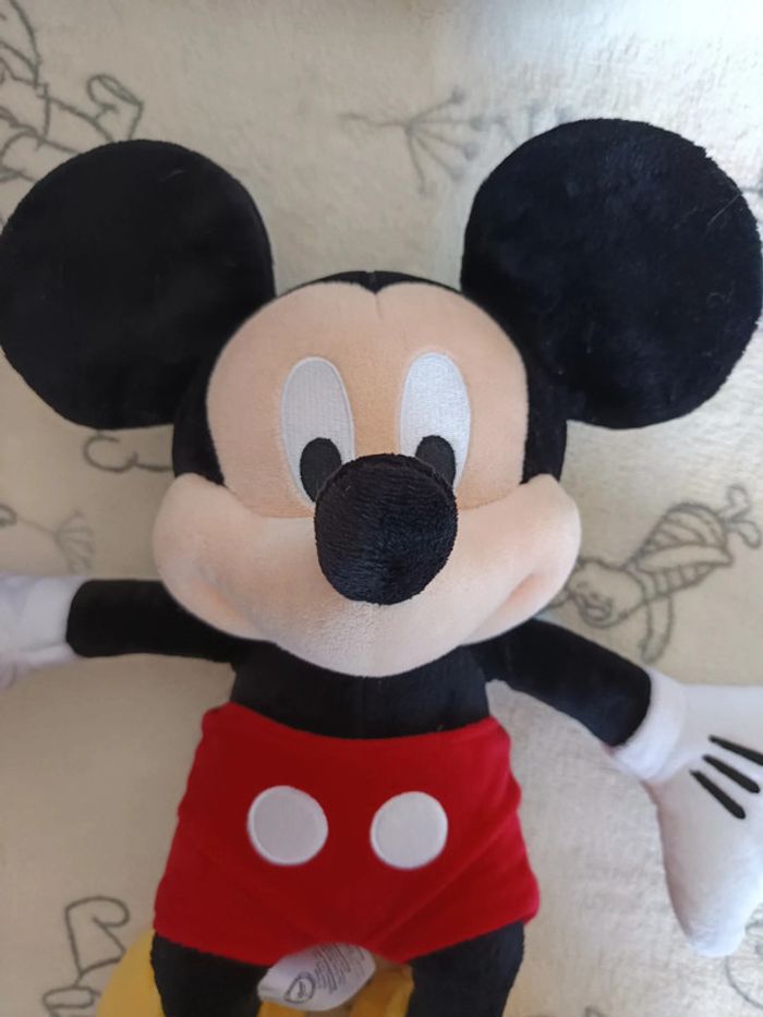Peluche Mickey Disney Store - photo numéro 2