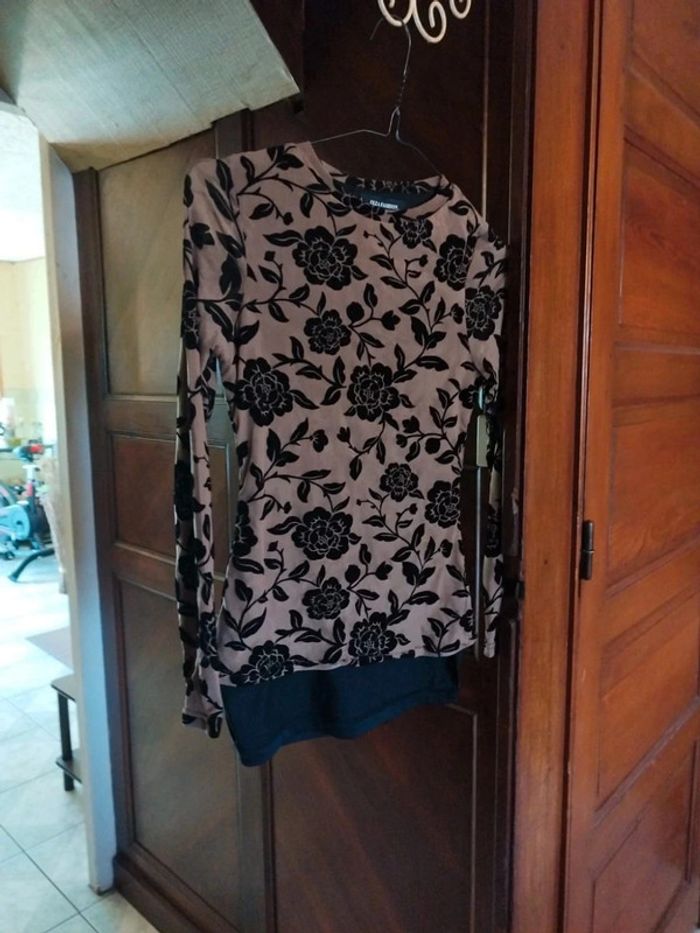 T-shirt top beige fleurs rose vintage y2k S/M floral - photo numéro 4