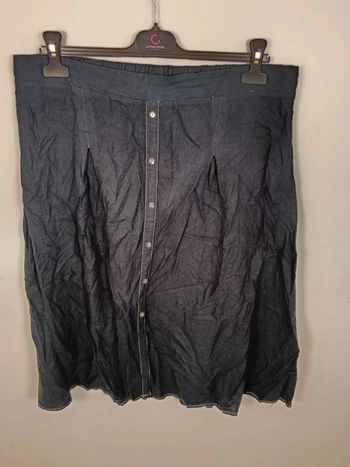 C32 jupe marine Vero moda XL