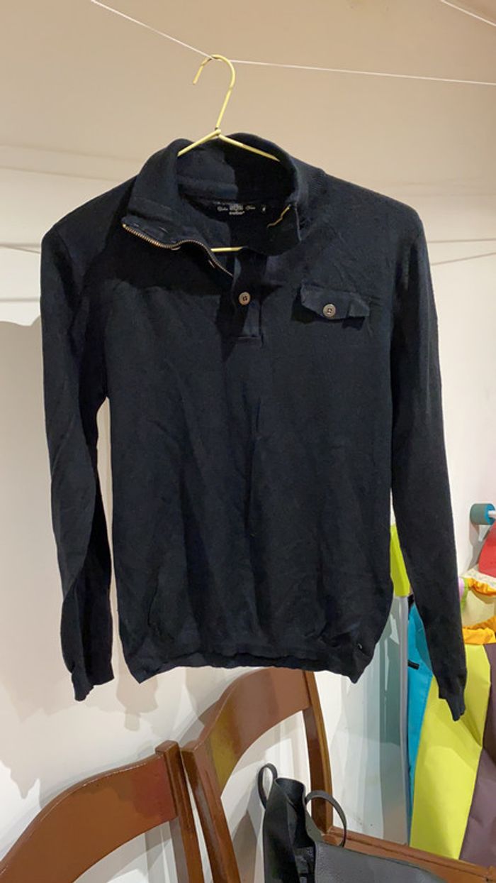 Pull noir