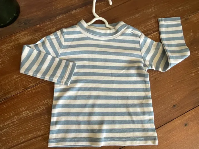 T-shirt manches longues rayé bleu et blanc à col in extenso 12 mois