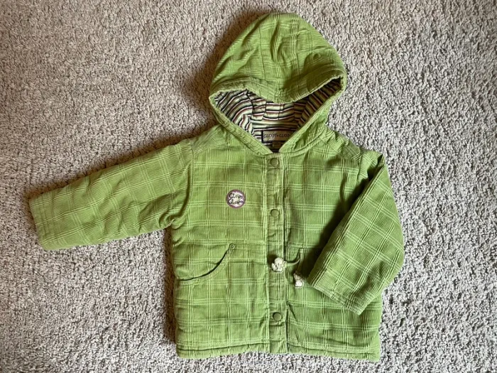 Manteau vert capuche