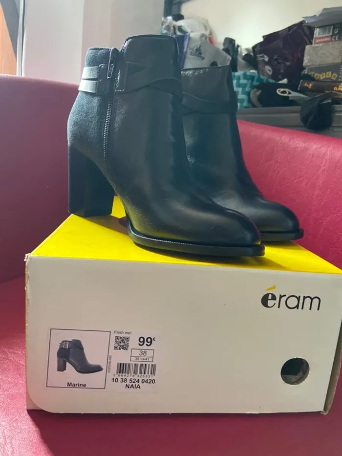 Chaussures en cuir bleue taille 38 - photo numéro 3
