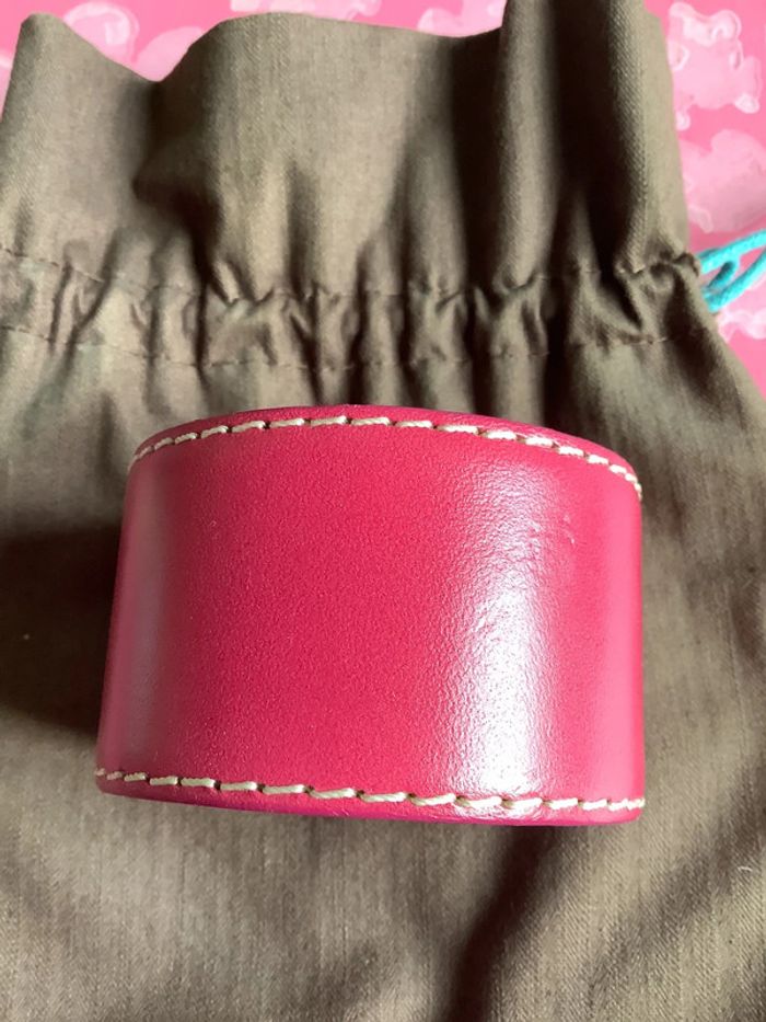 Bracelet manchette cuir rose vif