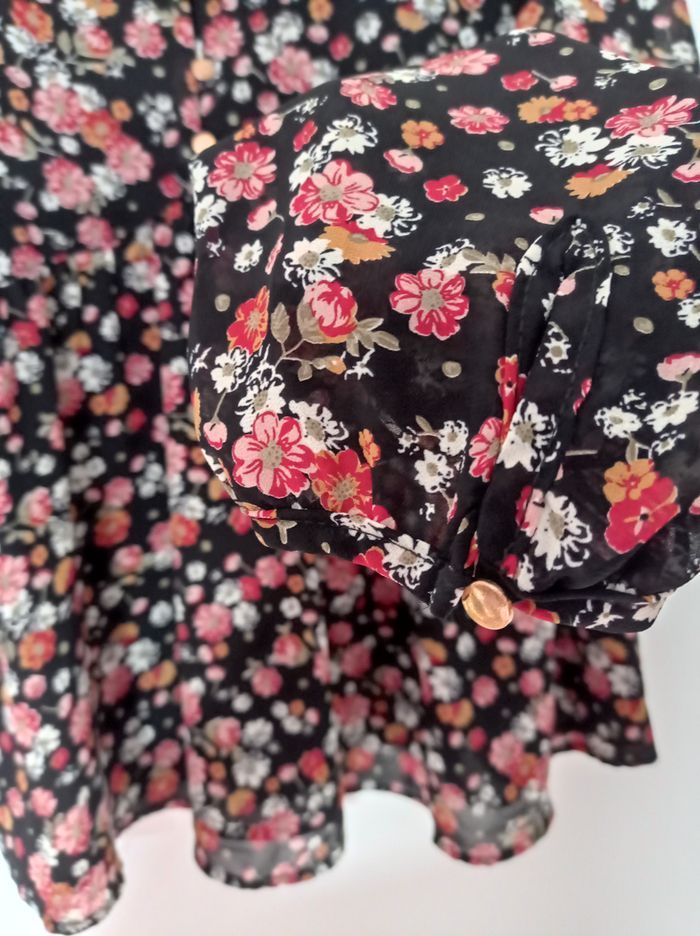 BLOUSE fleurie PEACE N' LOVE. - photo numéro 6