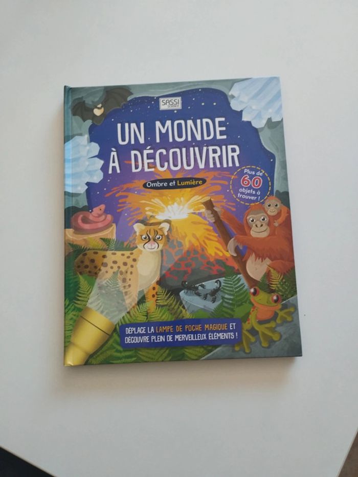 Livre un monde à découvrir