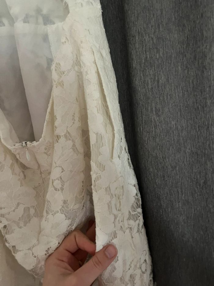 Lace dress - photo numéro 3