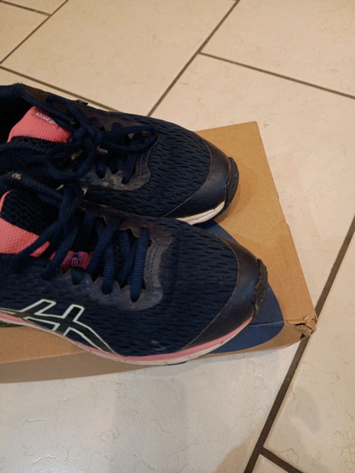 Baskets Asics GT-1000 taille 35,5 - photo numéro 4