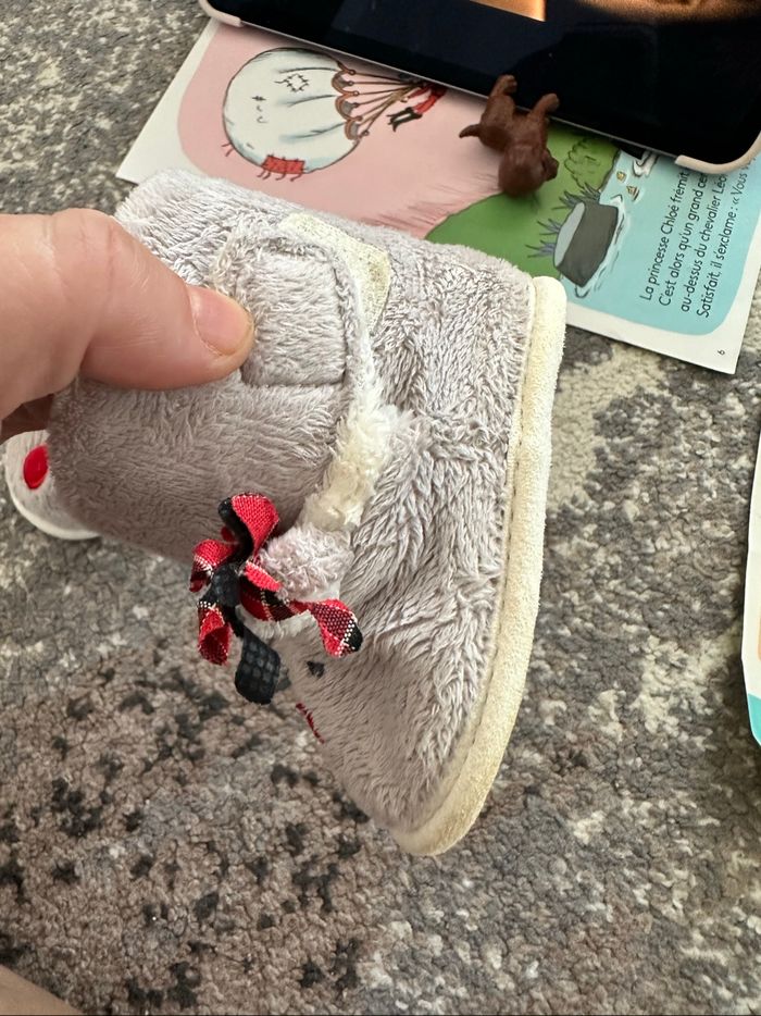 Bottine bébé Noël Vertbaudet taille 6 mois - photo numéro 2