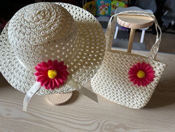 Ensemble chapeau et sac enfant blanc cassé 