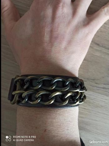 Bracelet fantaisie femme, chaine pression marron, style unique