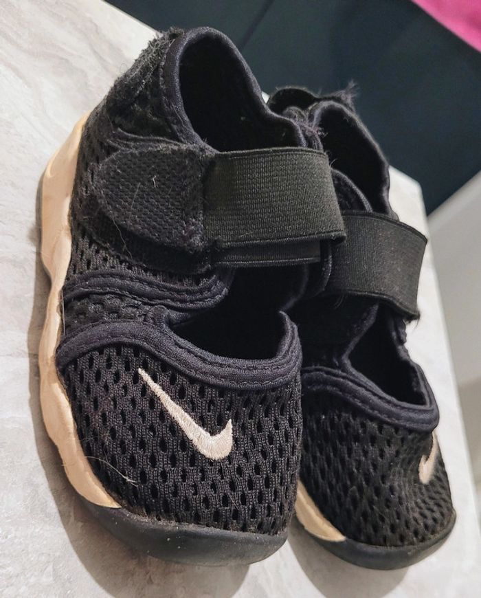 Nike rift taille 23,5 - photo numéro 4