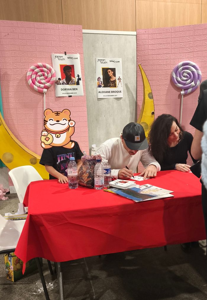 Poster kpop demon hunter dédicacé - photo numéro 3