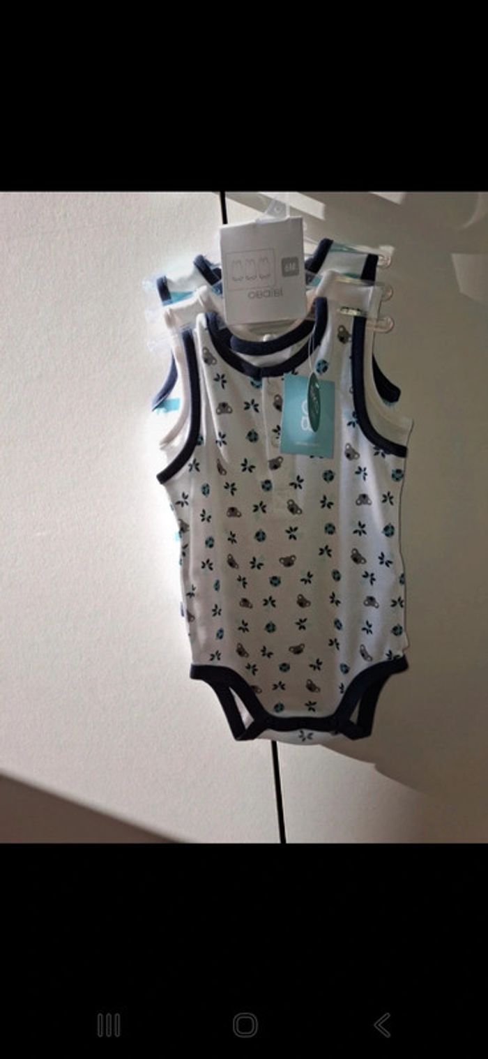 Lot pyjamas bodies - photo numéro 3