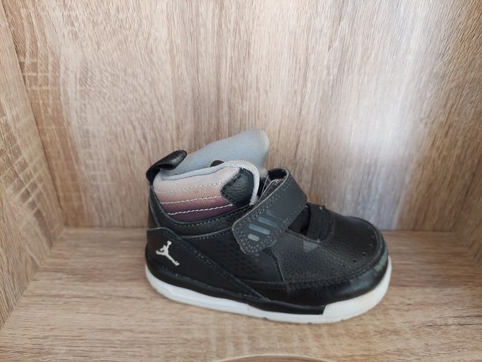 Basket jordan pointure 21