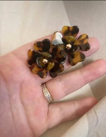 Boucles d’oreilles 🌼 NEUVES pour femme forme de fleurs couleurs marron et noir motifs léopard
