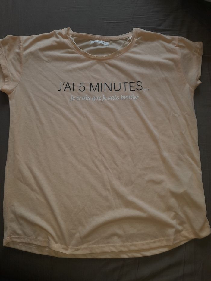 Tee shirt slogan