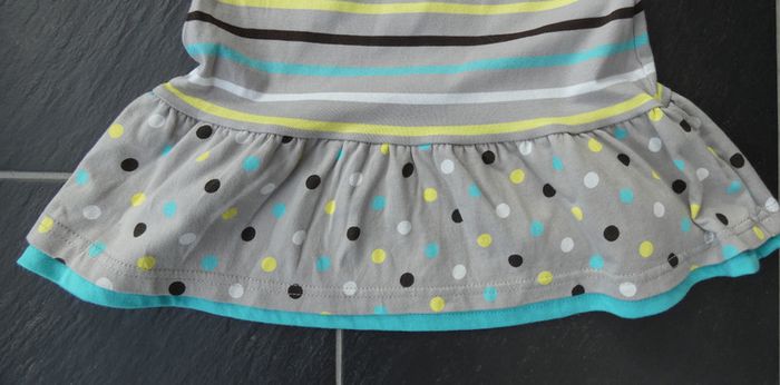 Jolie tunique fille 6 ans neuve - photo numéro 3