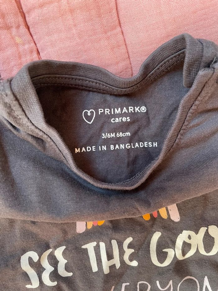 Tee-shirt gris arc en ciel 🌈 - photo numéro 2