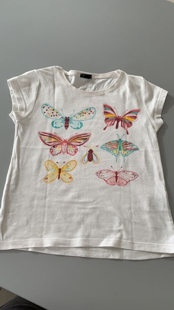 Tee-shirts papillons 🦋 Kiabi 5 ans