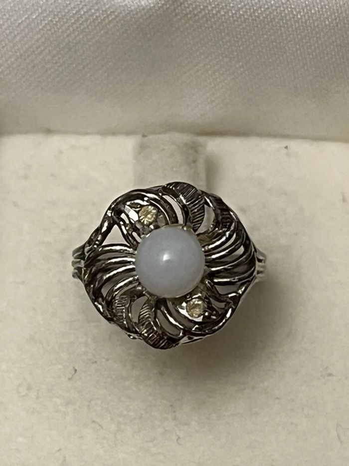 Jolie bague en argent massif ciselé avec pierre blanche T. 54 femme TBE - photo numéro 9