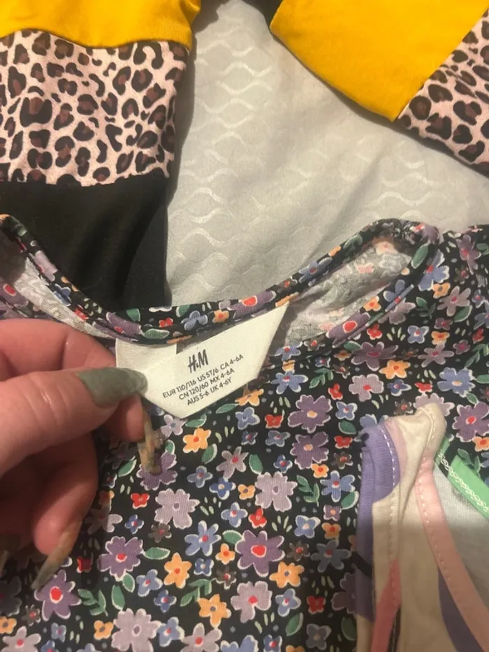 Lot vêtements été fille 4/5 ans - photo numéro 6