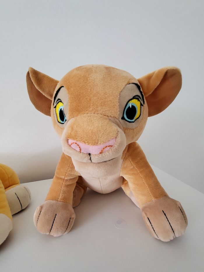 Deux Peluches Roi Lion - photo numéro 2