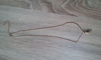 chaîne et pendentif femme