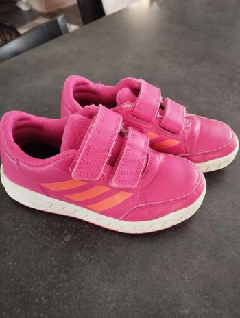 Basket rose adidas taille 28