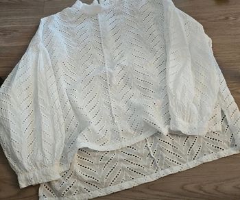 Blouse dentelle